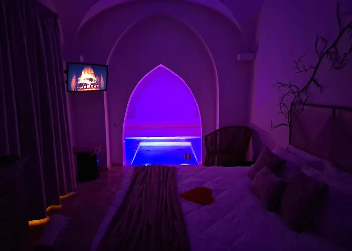 Zahra Superior With Private Pool 4* סאניקולה