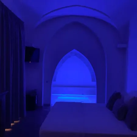 Zahra Superior With Private Pool Bed & Breakfast Sannicola