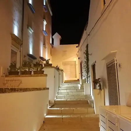 Zahra Superior With Private Pool Bed and Breakfast Sannicola