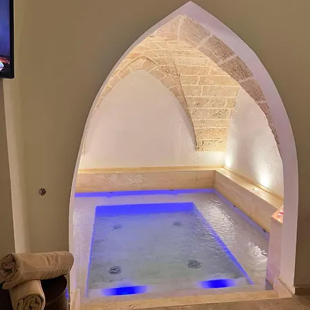 Zahra Superior With Private Pool Bed & Breakfast