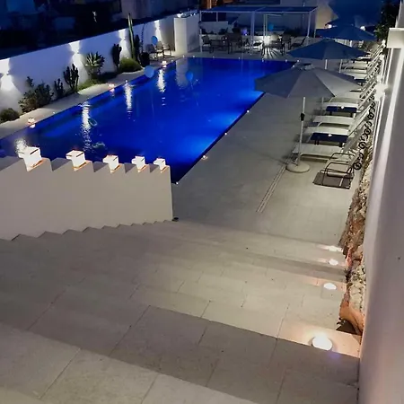 Bed & Breakfast Zahra Superior With Private Pool